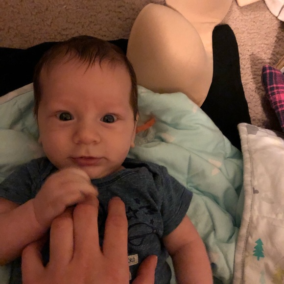 MEET YOUR POSH AMBASSADOR!! - Picture 4 of 7